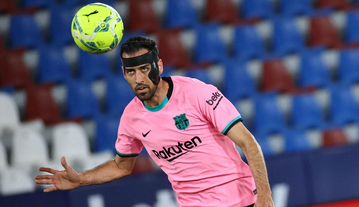 Sergio Busquets merupakan pemain penting di lini tengah Barcelona. Ia juga sukses mengantarkan Timnas Spanyol dalam meraih beberapa gelar dalam satu dekade terakhir. Tak heran jika presentase passingnya mencapai 91.3%. (AFP/Jose Jordan)