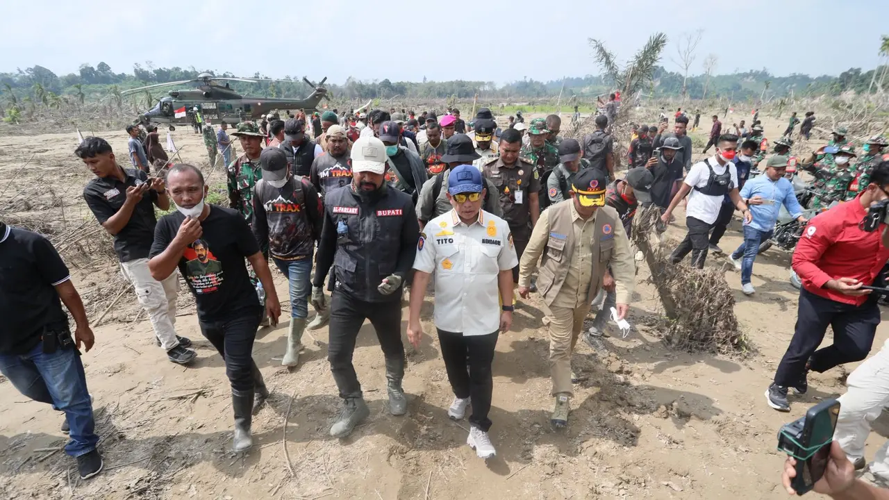 Menteri Tito Karnavian Tinjau Lokasi Bencana