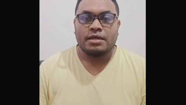 Tokoh Pemuda Papua yang juga menjabat sebagai Ketua Umum DPP Pemuda Saireri Papua, Gifli Buiney (Istimewa)