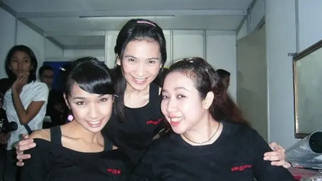 Potret bintang Di Sini Ada Setan yang diambil pada 2004 (Foto: Instagram @tisats)