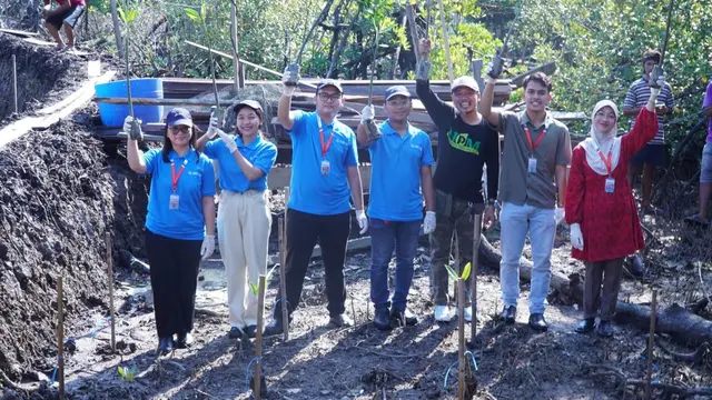 Pertamina Foundation menggelar program Cross Visit Desa Energi Berdikari Sobat Bumi (DEB SoBI) di Balikpapan, Kalimantan Timur, sambil jalan-jalan ke Ibu Kota Nusantara (IKN). (Liputan6.com/Jayadi Supriadin)