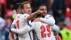 The Three Lions untuk ketiga kalinya lolos ke fase gugur dengan predikat juara grup. Selain pada edisi Euro 2020, hal itu juga terjadi pada edisi Euro 1996 dan Euro 2012. (Foto: AFP/Pool/Laurance Griffiths)