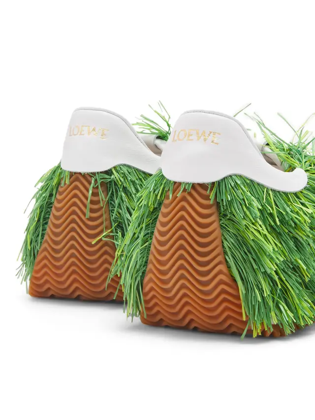 Sneakers Rumput Viral Seharga Rp25 Juta Dirilis, Tertarik Beli?