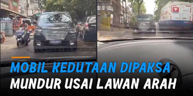 VIDEO: Viral Mobil Kedutaan Dipaksa Mundur Usai Lawan Arah