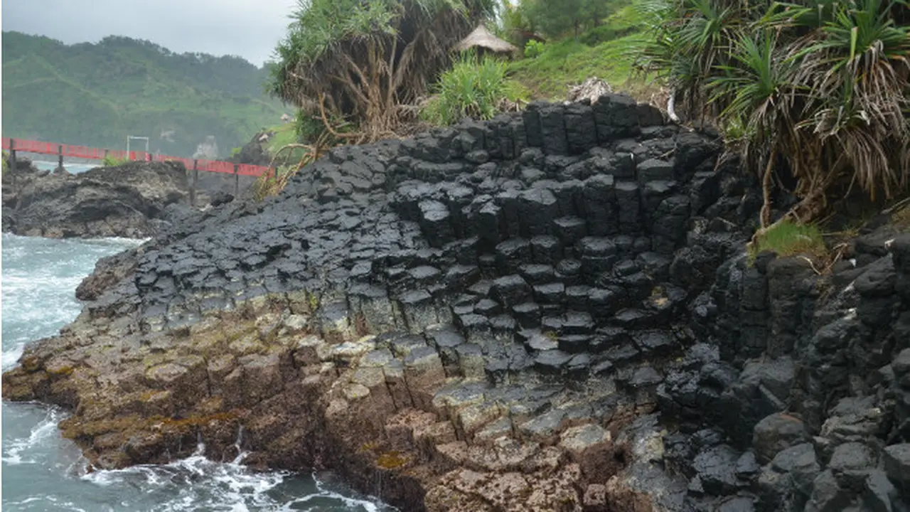 Jejak Gunung Api Purba di Kebumen