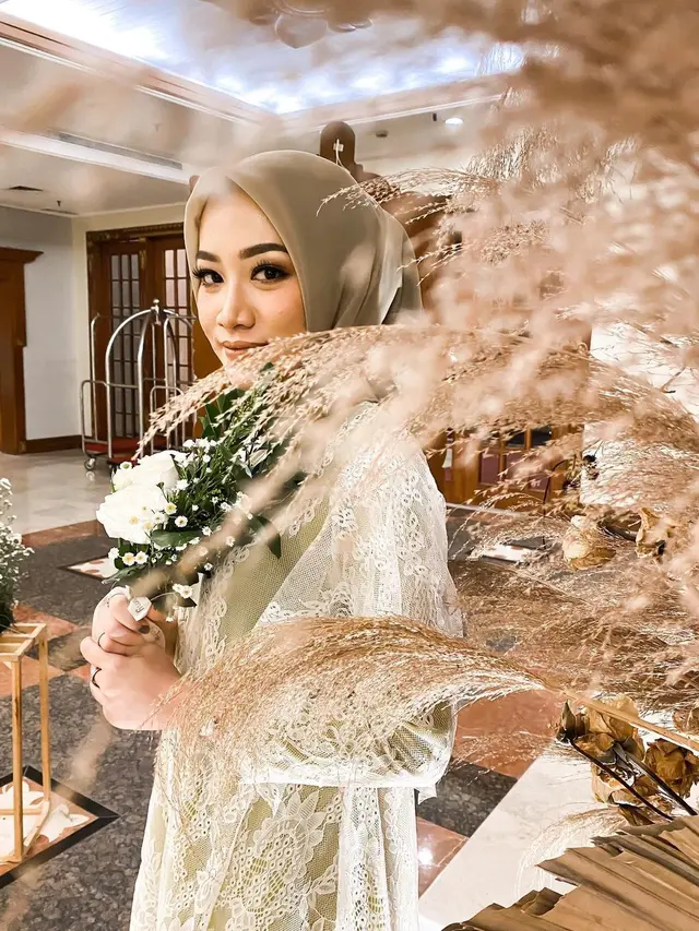 Sella Brata Menikah