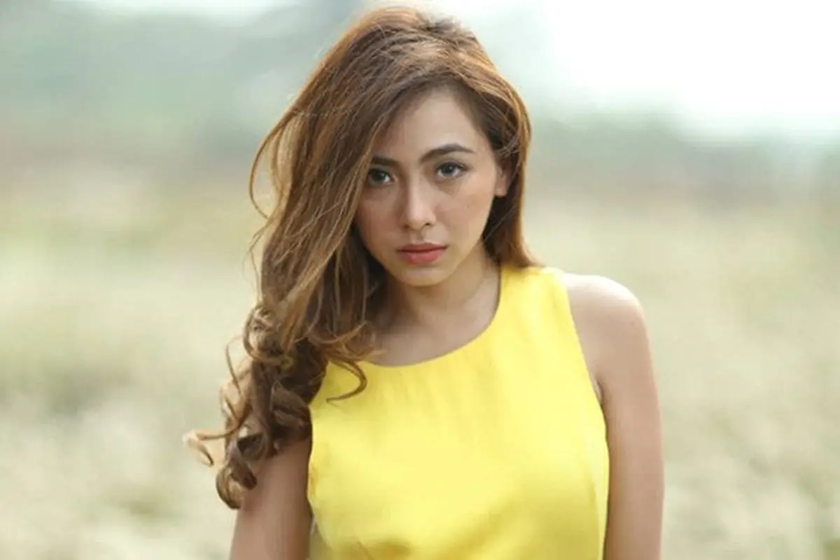 Lama Vakum, Ini 7 Potret Terbaru Nadia Vega yang Makin Eksotis