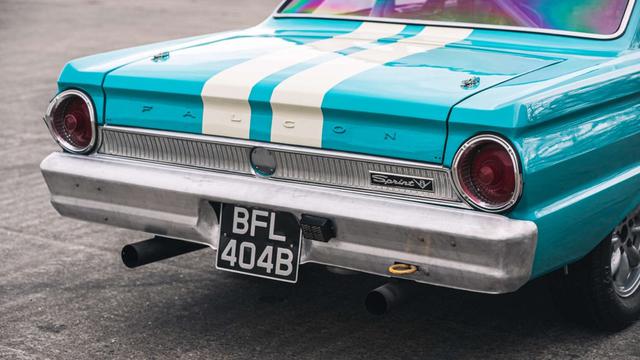 Mobil balap Rowan Atkinson sedang mencari pemilik baru