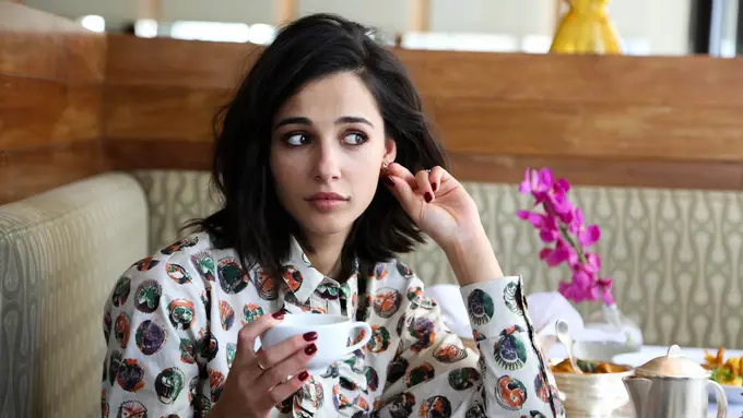 [Bintang] Naomi Scott