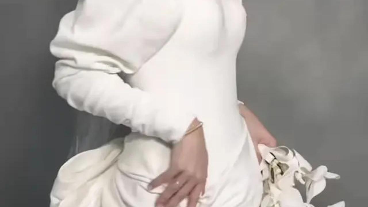 Jelang Pernikahan, 6 Potret Alyssa Daguise dan Al Ghazali Kenakan Baju Pengantin Sambil Challenge Kim Seon Ho Smile