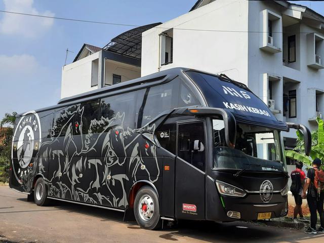 Makin Profesional Tengok Fasilitas Mewah Bus Pribadi Ahha Ps Pati Bola Liputan6 Com