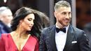 Bek Real Madrid, Sergio Ramos, didampingi sang istri, Pilar Rubio, menghadiri acara FIFA Ballon d'Or 2015 di Zurich, Swiss, Senin (11/1/2016). (AFP/Michael Buholzer)
