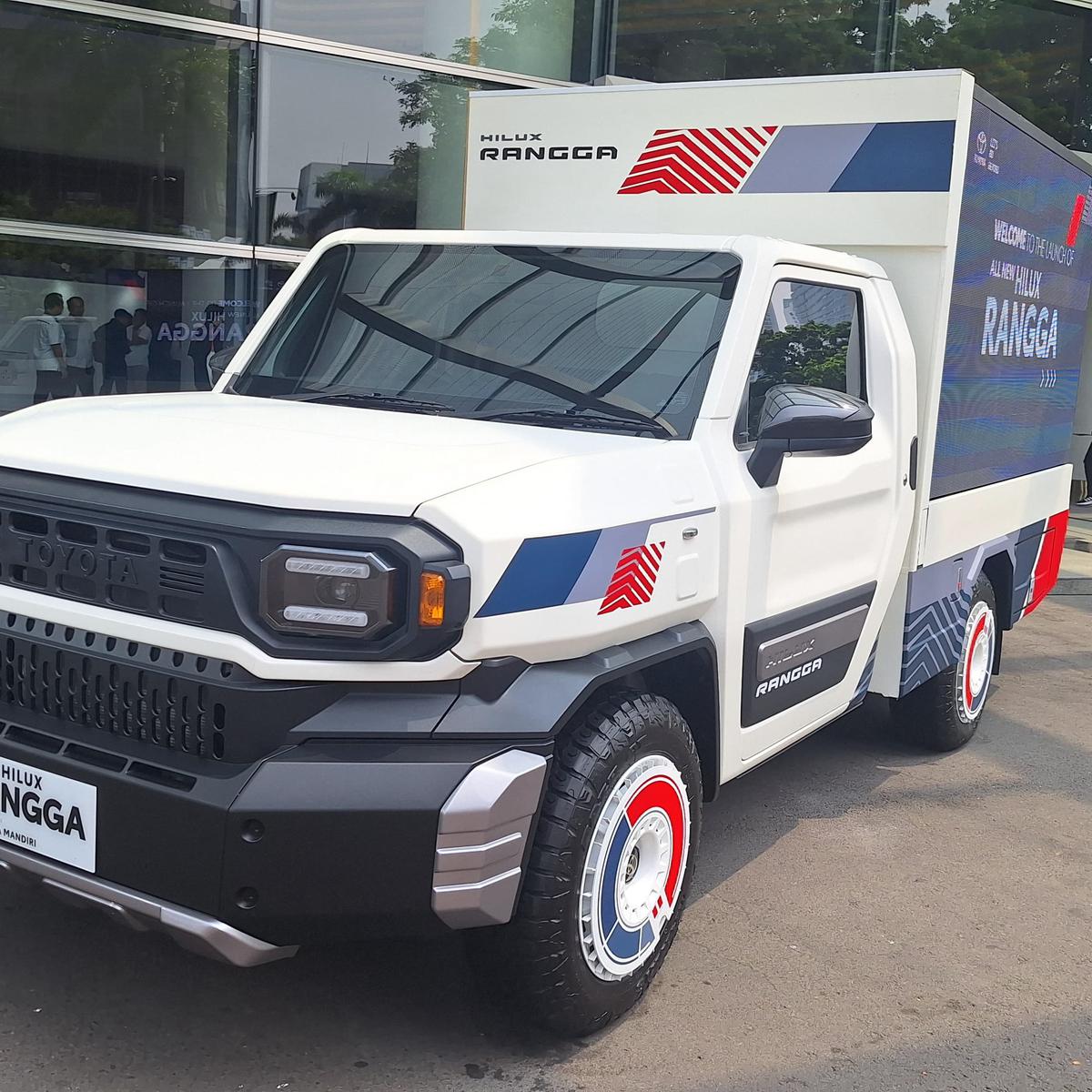 Toyota Hilux Rangga Resmi Meluncur di Indonesia.