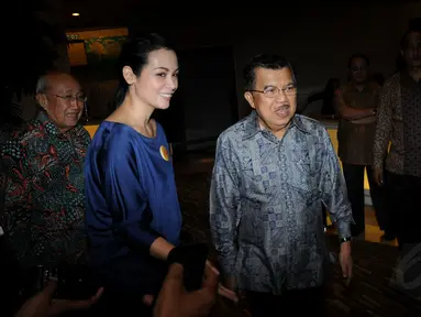 Wakil Presiden terpilih, Jusuf Kalla, hadir dalam acara nonton bareng film Tabula Rasa di Jakarta, (15/9/2014). (Liputan6.com/Helmi Fithriansyah)