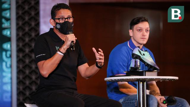Jumpa Pers Mesut Ozil