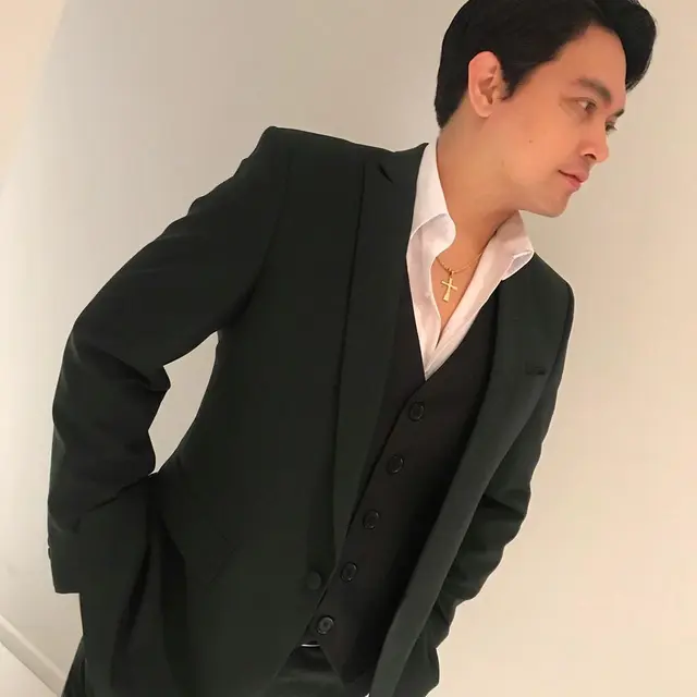 Hampir kepala 4, Ini 5 Potret Donnie Eks Ada Band yang Awet Muda