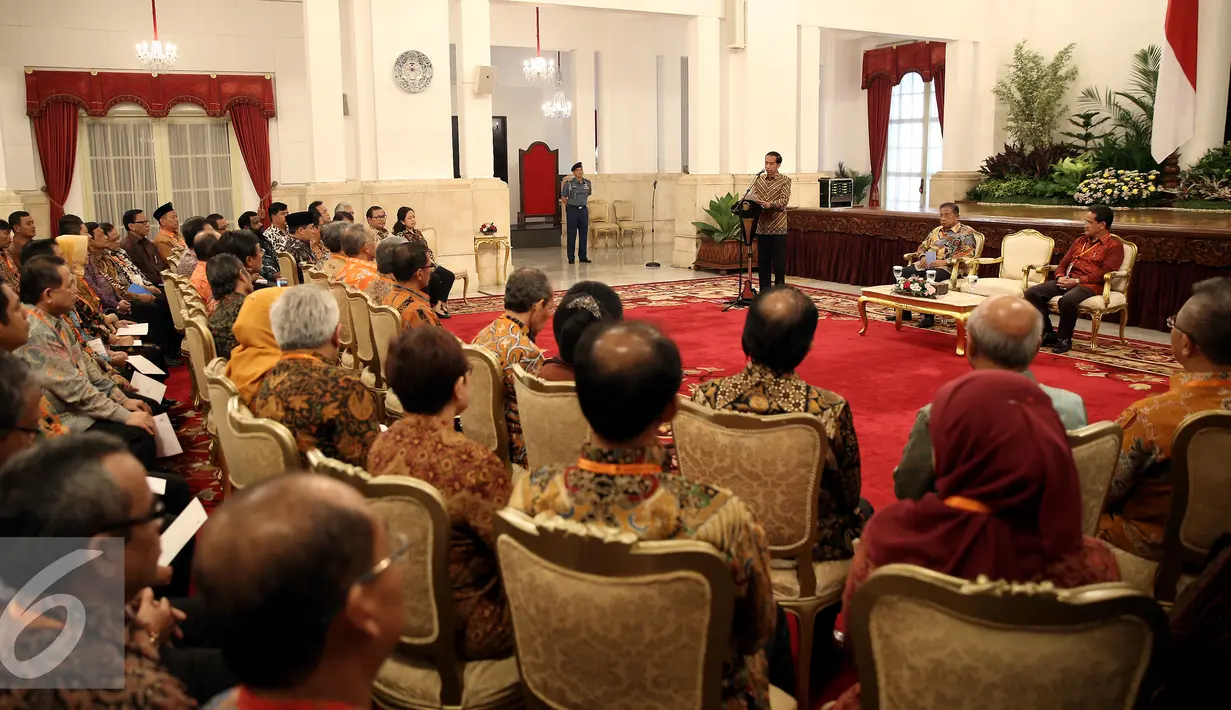 Suasana peresmian Pencanangan SE 2016 dan pembukaan rapat koordinasi teknis SE 2016 di Jakarta, Selasa (26/4). Jokowi memerintahkan agar BPS menjadi satu-satunya sumber data pemerintah untuk memudahkan pengambilan kebijakan. (Liputan6.com/Faizal Fanani)