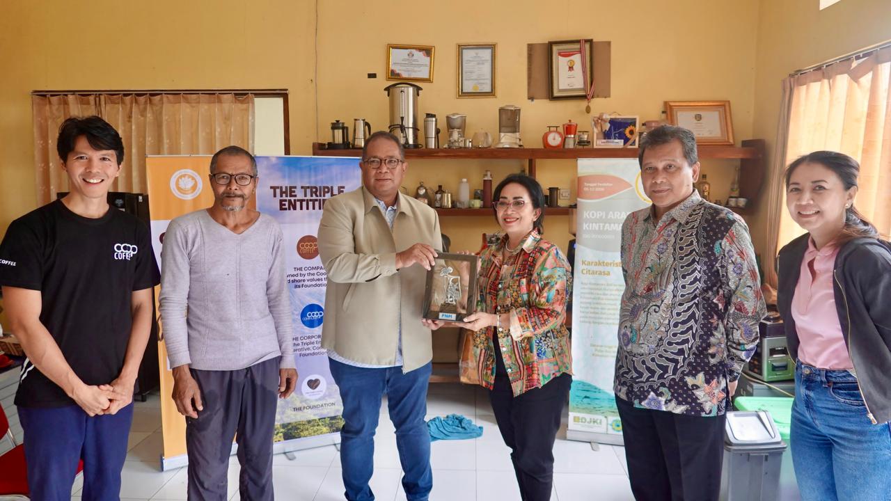 PNM Dorong Pengembangan Usaha Petani Kopi Kintamani Lewat Pemberdayaan & Kolaborasi