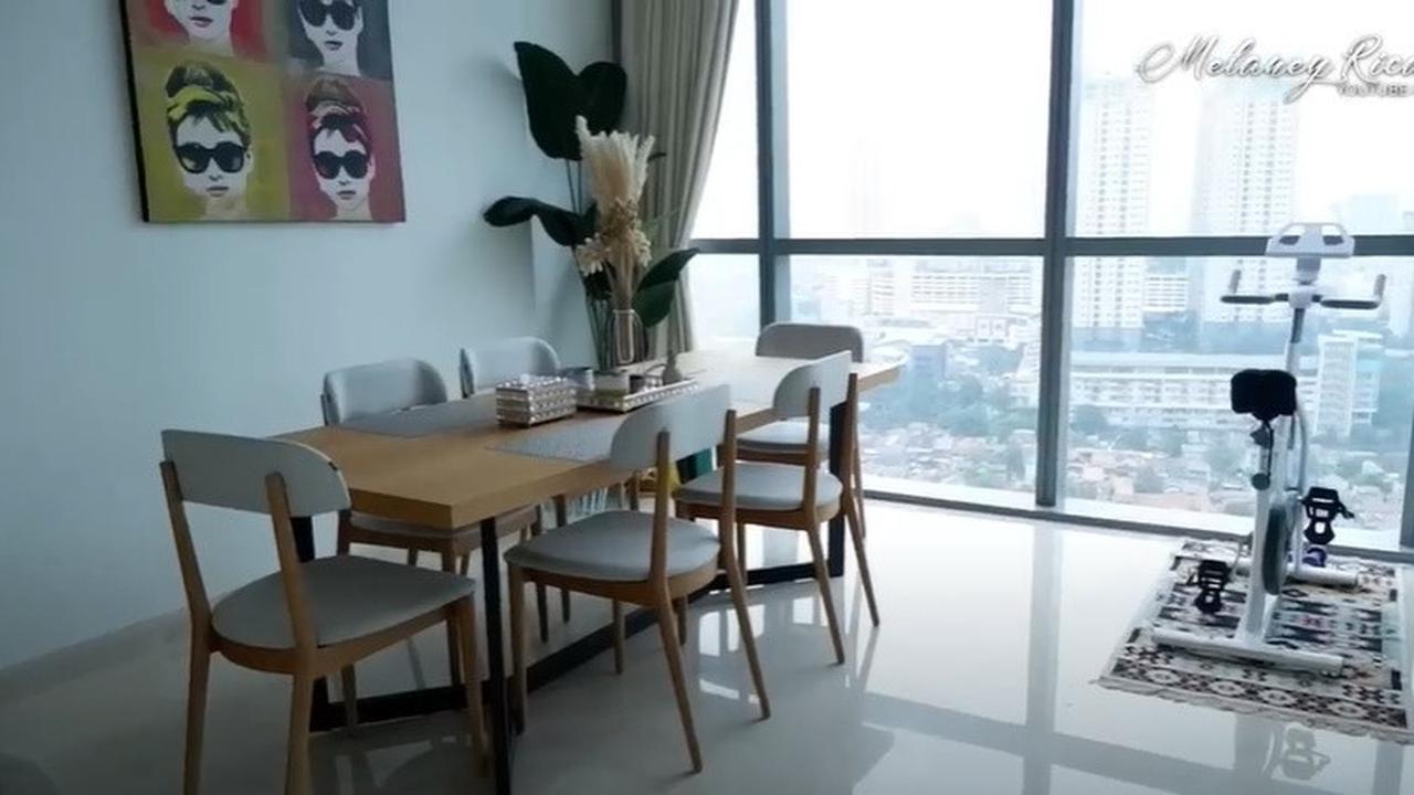 9 Potret Apartemen Melaney Ricardo Bergaya Minimalis dan Homey, Sering Jadi Spot Bikin Konten