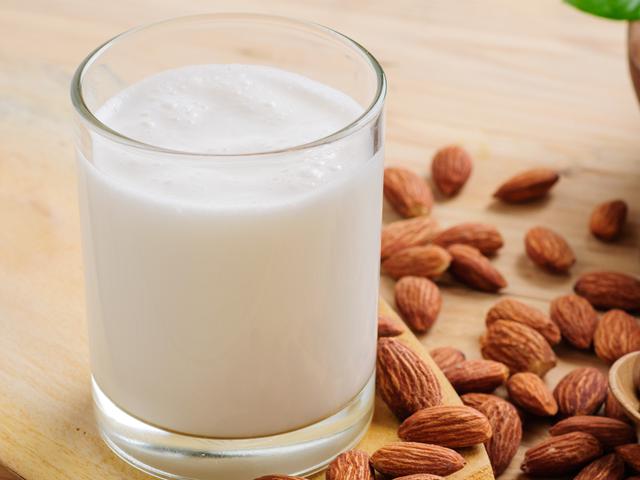 Kandungan Yang Baik Pada Susu Kacang Almond Milk di Jogja | LaptrinhX