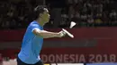 Ukun Rukendi pebulutangkis Indonesia meraih medali perak setelah gagal mengalahkan Bhagat Pramod asal India di nomor tunggal putra SL3 pada Asian Para Games 2018 di Istora Senayan, Sabtu (13/10/2018).  (Bola.com/Peksi Cahyo)
