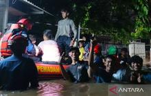 Banjir Rendam 9 RW di Ciracas Jakarta Timur Akibat Kali Cipinang Meluap