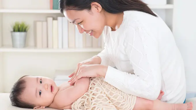 Skincare Bayi Itu Penting! Ini yang Ibu Butuhkan untuk Bikin Kulit Si Kecil Tetap Lembut dan Lembab