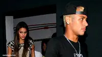 Ketika Bintang Neymar Meroket, Pacar Pun Jadi Artis Termahal