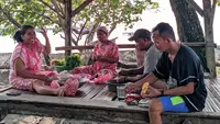 Cerita Warga Sebesi Tak Goyah Dihujani Abu Anak Krakatau