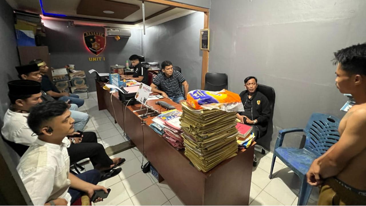 Sedang Siapkan Sound System, Panitia Salat Id Dikeroyok Dua Pemuda