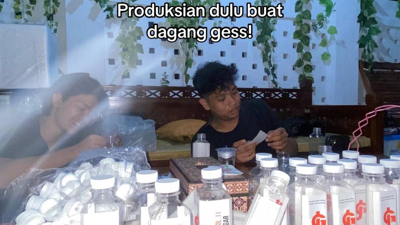 Unik Banget, Lika Liku Pria Putuskan Buka Usaha Kopi Pakai Bajaj Ini Curi Perhatian