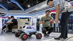 AI and Robotic Innovation Expo merupakan ajang tahunan yang menampilkan pameran, inovasi dan kompetisi dalam dunia kecerdasan buatan dan robotik yang berlangsung hingga 27 Oktober 2024. (Liputan6.com/Herman Zakharia)