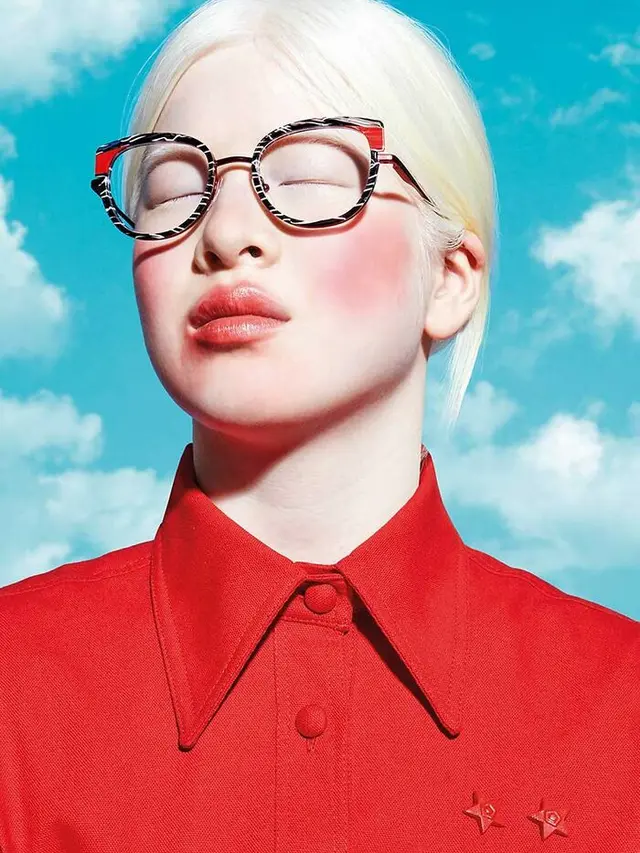 Dibuang ke Panti Asuhan Karena Albino, Ini 6 Potret Xueli Kini Sukses Jadi Model. (Sumber: Instagram/xueli_a)