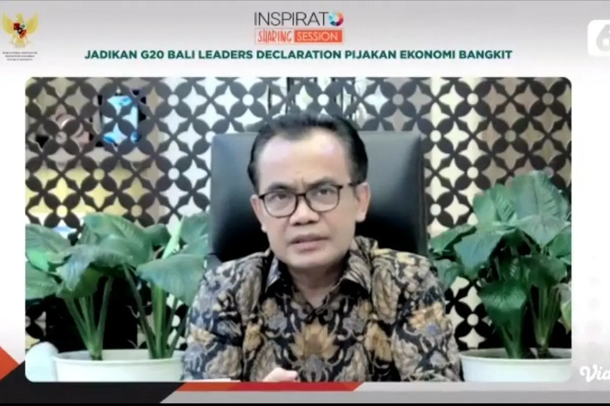 Sekretaris Kementeria Koordinator Bidang Perekonomian Susiwijowo Moegiarso