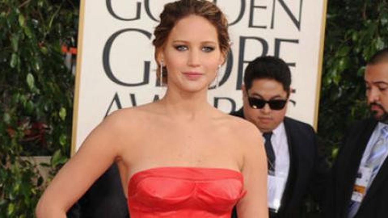 Jennifer Lawrence berencana tampil fashionable di ajang Oscar