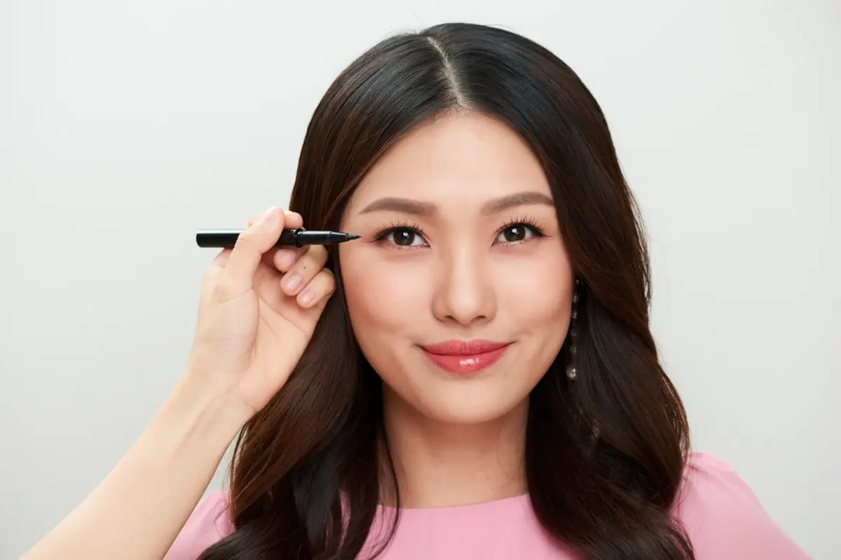 eyeliner