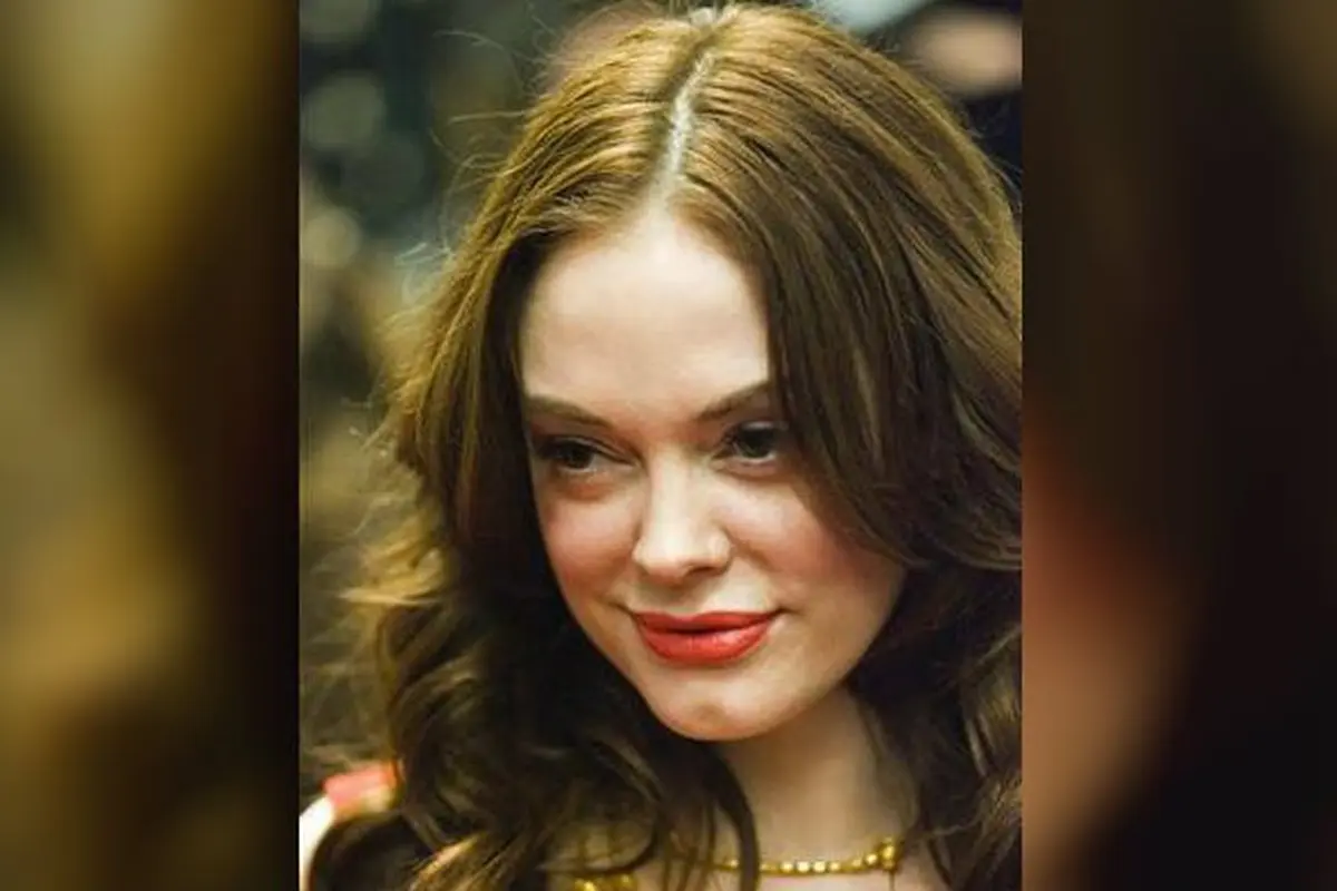 Aktris Hollywood, Rose McGowan mengakui dirinya sebagai korban pemerkosaan