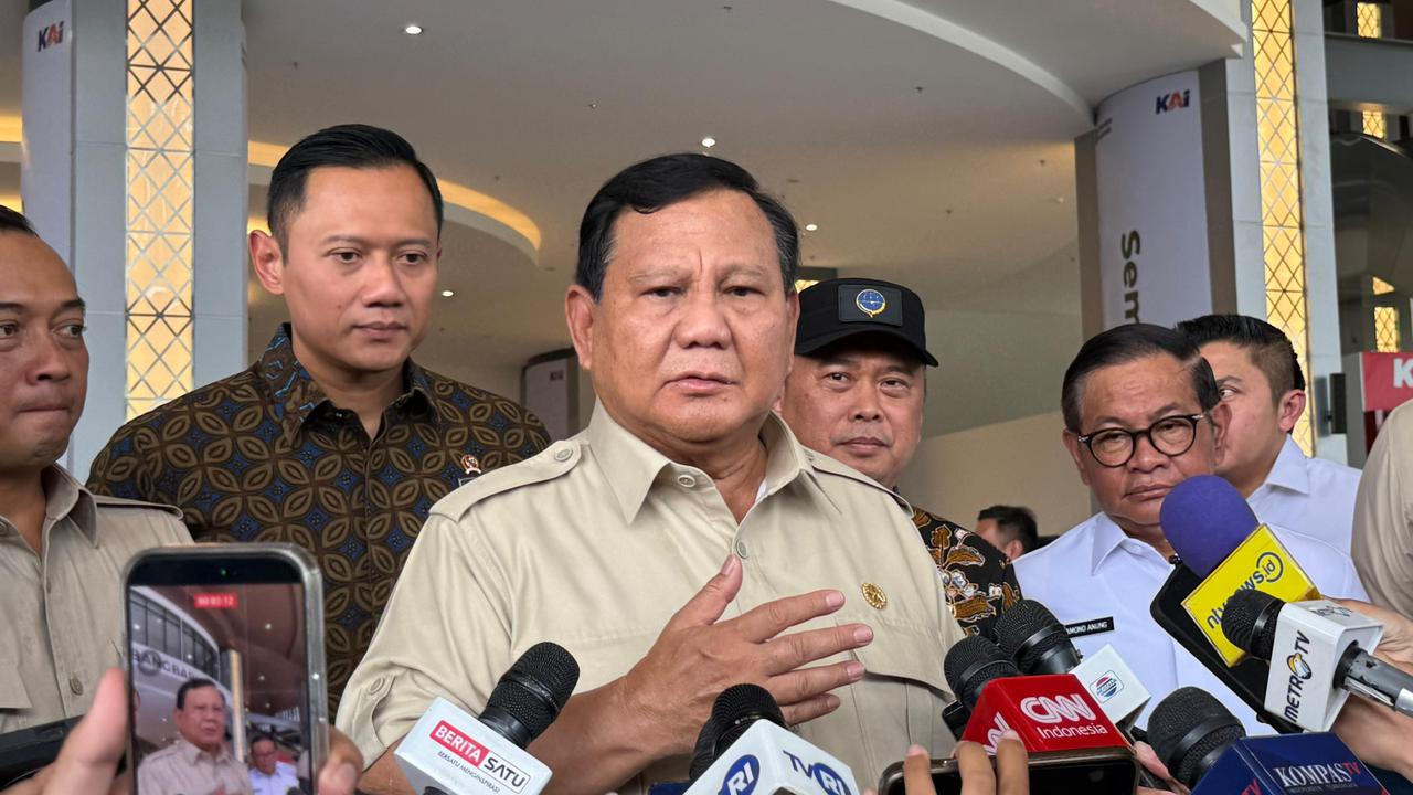 VIDEO: Geram! Prabowo Sikap Tegas "Apa Itu Ribut-Ribut Whoosh, Saya Tanggung Jawab"