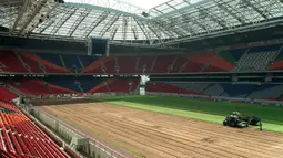 Stadion ini dibangun mulai 1993 hingga 1996 dengan biaya mencapai 140 juta Euro dan menjadi yang terbesar di Belanda. Mampu menampung jumlah penonton sebanyak 56.000 tempat duduk dan di saat pertunjukan musik mampu menampung 68.000 pengunjung. (AFP/Koen Suyk/ANP)