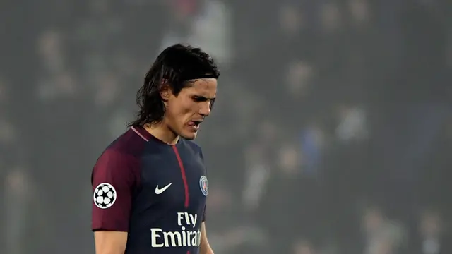 Kalah dari Real Madrid, Edison Cavani Tertunduk Lesu