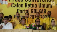 Sejumlah politisi Partai Golkar menyatakan diri maju sebagai calon ketua umum Partai Golkar saat konferensi pers di Jakarta, Kamis (18/7/2019). Bambang Soesatyo, Ali Yahya, Ulla Nuchrawatty dan Marlinda Irwanti menyatakan siap maju sebagai caketum periode mendatang. (Liputan6.com/Herman Zakharia)