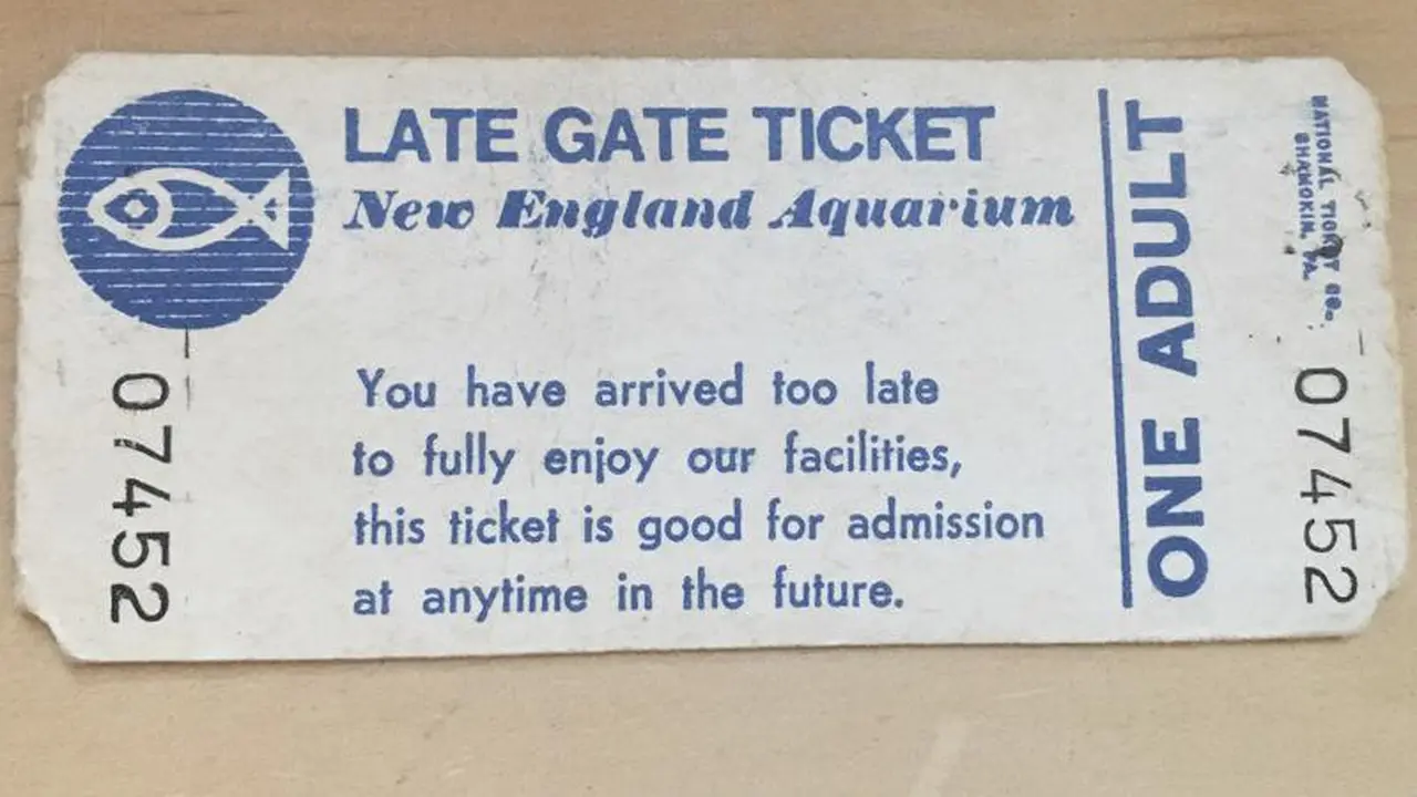 Tiket masuk New England Aquarium di Boston, Amerika Serikat pada tahun 1983. (Photo credit: Rachel Carle via AP)
