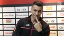 Pemain baru Persija, Alexandre Luiz Reame atau Xandao saat memberi keterangan di Kantor Persija, Jakarta, Jumat (30/8/2019). Pesepakbola berkewarganegaraan Brasil ini bermain di posisi belakang, rencananya Xandao akan menggantikan posisi Stefan Paulle. (Liputan6.com/Helmi Fithriansyah)