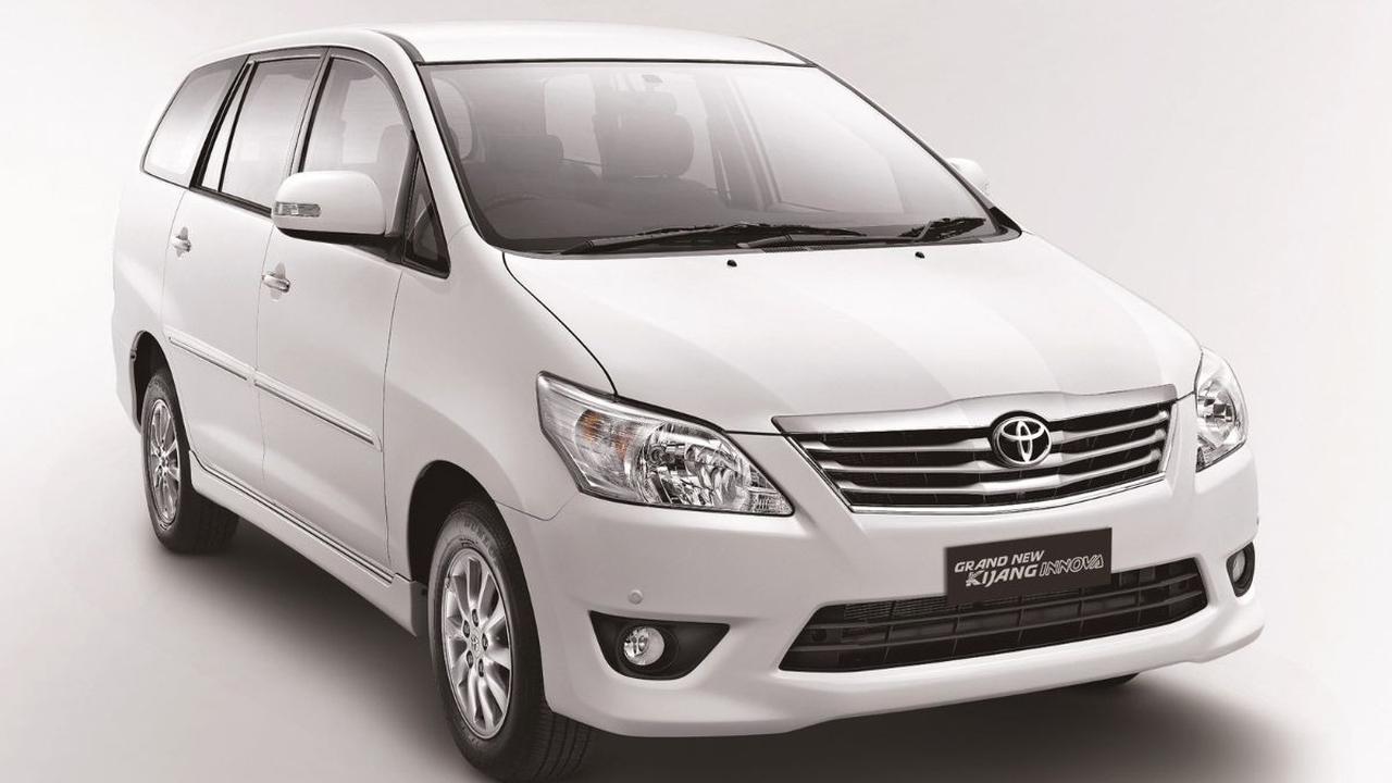Intip Harga Mobil Bekas Kijang Innova Reborn Diesel