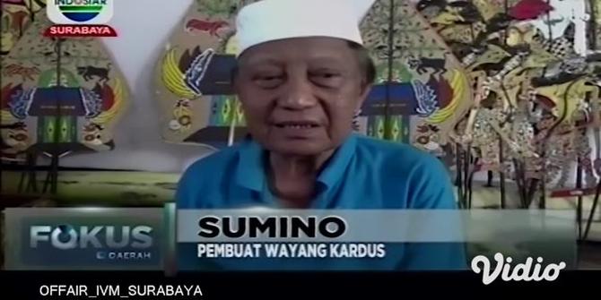 VIDEO: Perajin di Surabaya Bikin Wayang dari Kardus Bekas