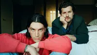 10 Ide Outfit ke Konser LANY yang Stylish, Effortless, dan Nyaman Dipakai