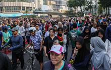 FOTO: Ada Maliq & D'essentials, Warga Tumpah Ruah Padati Car Free Day Jakarta