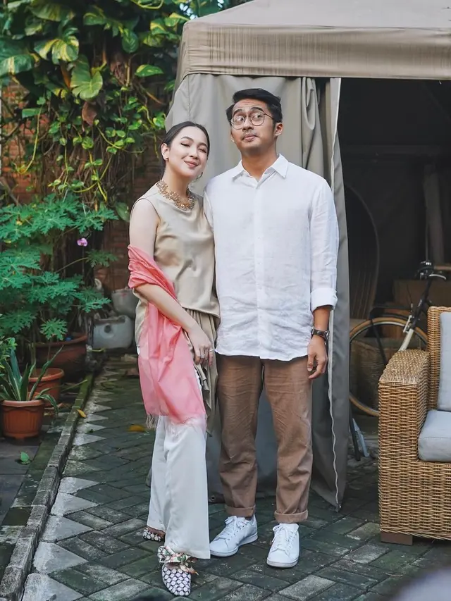 6 Potret Kedekatan Agatha Pricilla dan Rayhan Noor, Berawal dari Teman Duet
