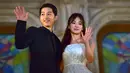 Song Jong Ki dan Song Hye Kyo bertemu pertama kali di drama yang mereka bintangi yang berjudul Descendants of the Sun. Song-song Couple ini kabarnya akan segera melanjutkan hubungannya ke pernikahan. (AFP/JUNG YEON-JE)