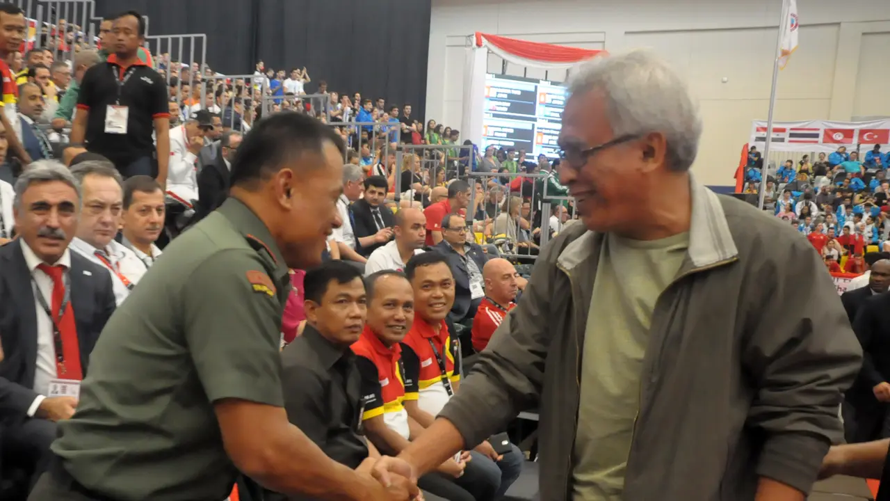 Iwan Fals saat bertemu dengan Panglima TNI, Gatot Nurmantyo